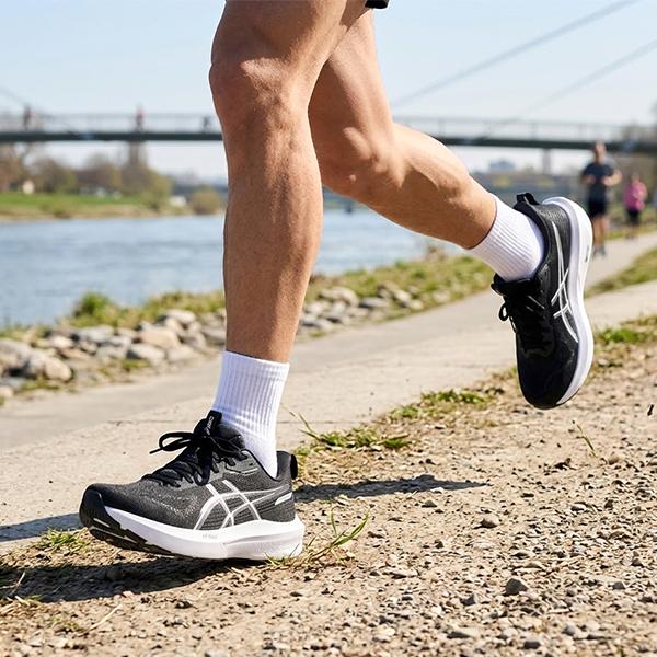 ASICS（アシックス） 2026春夏新色 送料無料 ランニングシューズ