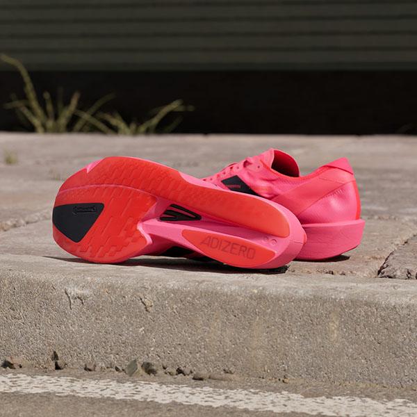 adidas（アディダス） 2026秋冬新色 メンズ 厚底 ランニングシューズ