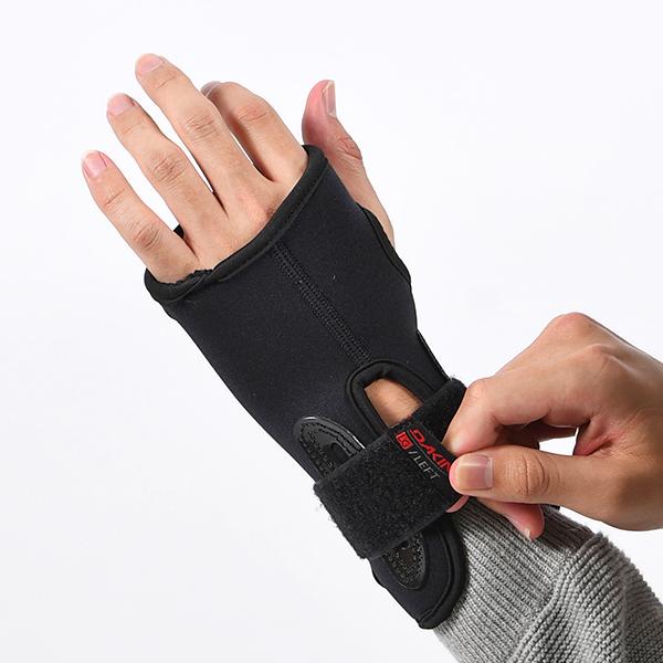 DAKINE（ダカイン） スノーボード WRIST GUARD リストガード