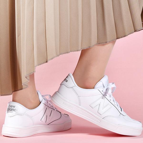 期間限定 25%off 選べる3カラー ニューバランス 軽量 スニーカー New Balance レディース CT30 ローカットスニーカー カジュアルコート シューズ 靴 白 黒の画像