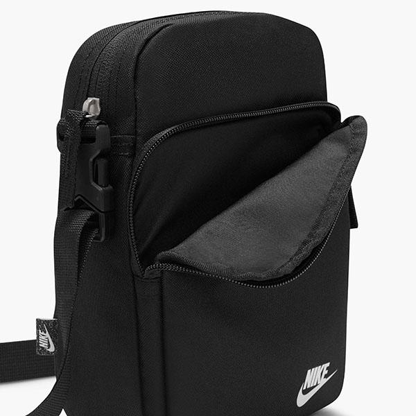★NIKE ボディバッグ ブラック★ ナイキ（NIKE）（メンズ、レディース）ボディバッグ ヘリテージ