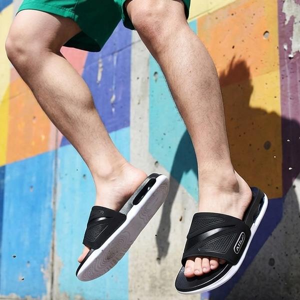 入手困難　Nike AIR MAX シャワーサンダル　白黒 NIKE（ナイキ） 22%off【動画あり】ナイキ サンダル メンズ レディース