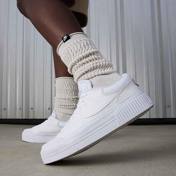 NIKE 38%off ナイキ 厚底 スニーカー レディース コート レガシー