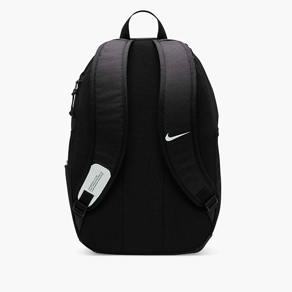 ナイキSBNIKE リュック 黒 美品 スポーツ NIKE（ナイキ） リュックサック アカデミー チーム バックパック 2.3