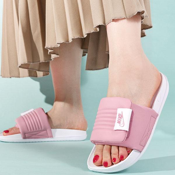 ★NIKE★レディース オフコート アジャスト 国内完売 ビーチ NIKE ナイキ スポーツサンダル オフコート アジャスト スライド