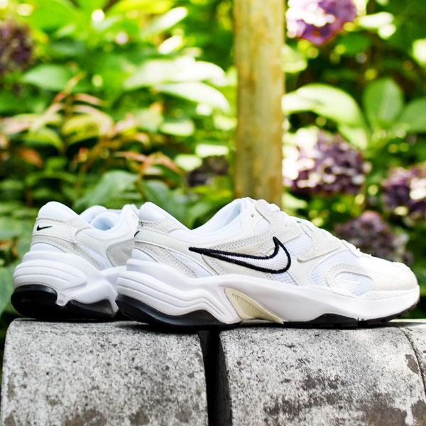ナイキエバンススニーカー新品未使用27.5cm NIKE（ナイキ） スニーカー HV5754 010 エアマックス NUAXIS ブラック