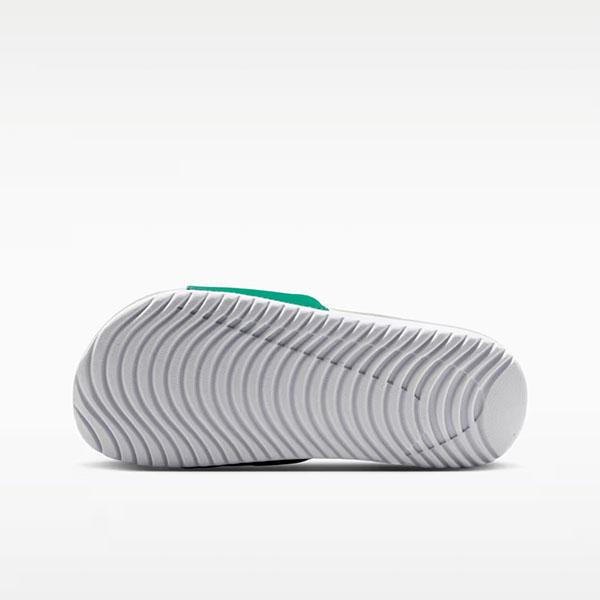 NIKE（ナイキ） 2026夏新作 スポーツサンダル キッズ カワ スライド GS