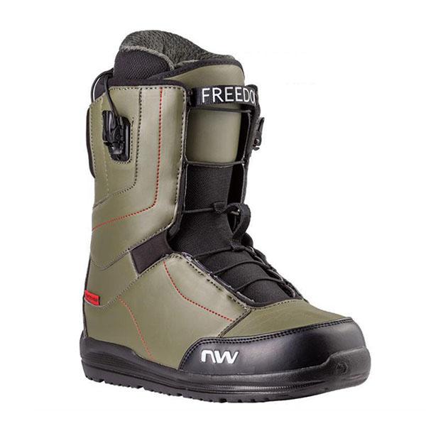 【美品】 3点セット 2023-2024冬新作 FNTC TNT C スノーボード 板 スノボ バイン ブーツ ワックス塗りっぱなしでお渡し (スクレーパー付き) 30%off 【1385648365】(48695円)