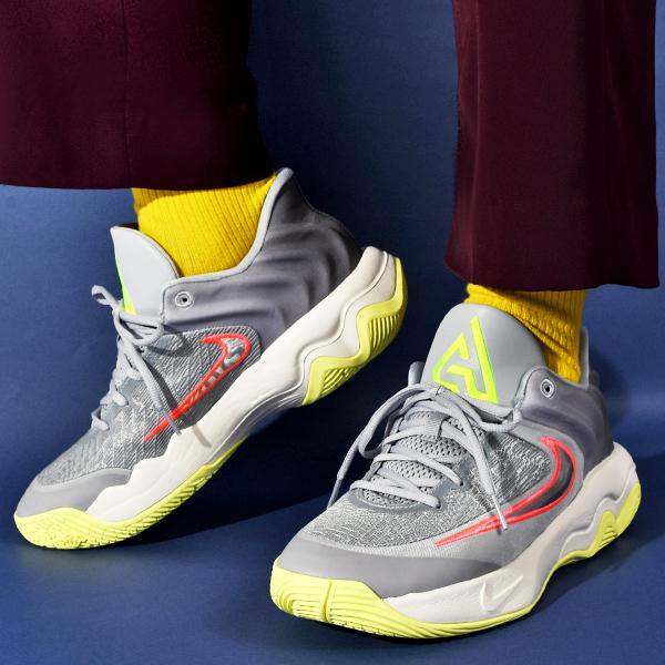NIKE（ナイキ） バスケットボールシューズ メンズ ヤニス