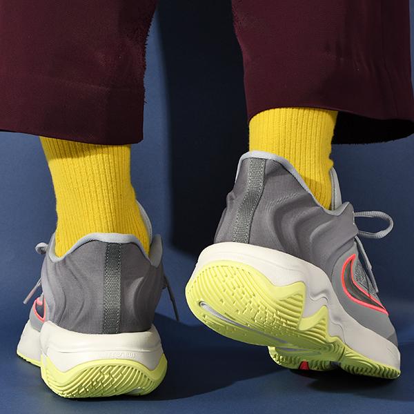 NIKE（ナイキ） バスケットボールシューズ メンズ ヤニス