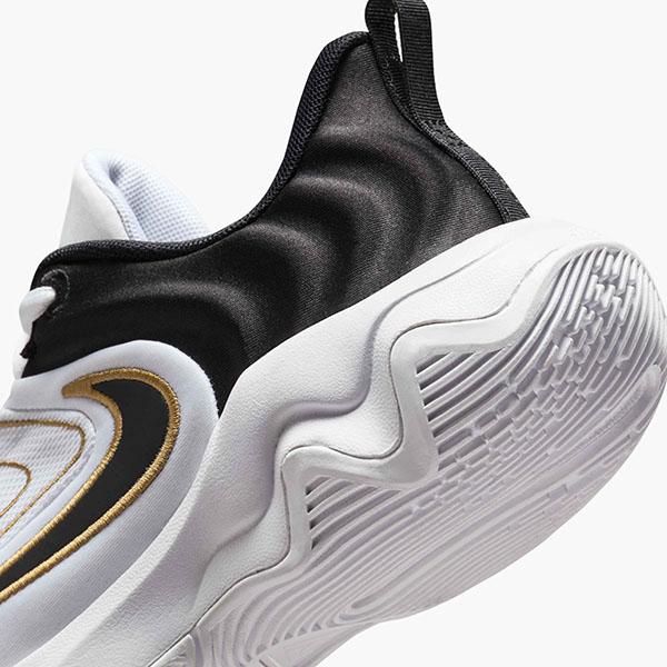 NIKE（ナイキ） バスケットボールシューズ キッズ ヤニス