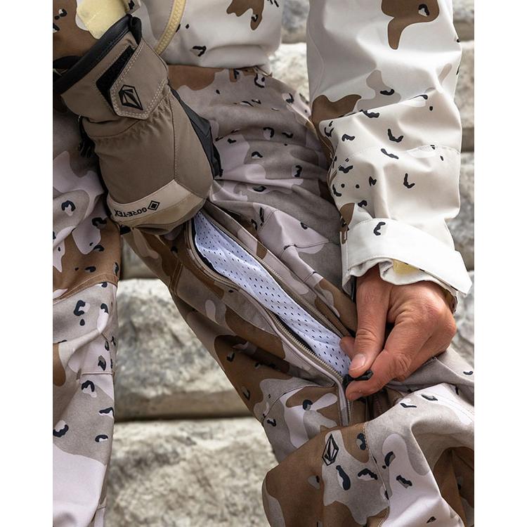 VOLCOM（ボルコム） ラスト1着 XLサイズスノーボードウェア NWRK BAGGY