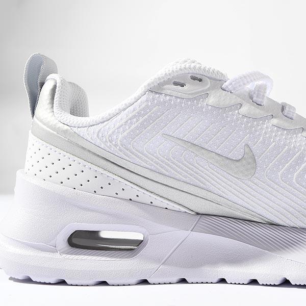 NIKE（ナイキ） 39%off スニーカー レディース エア マックス ニュ