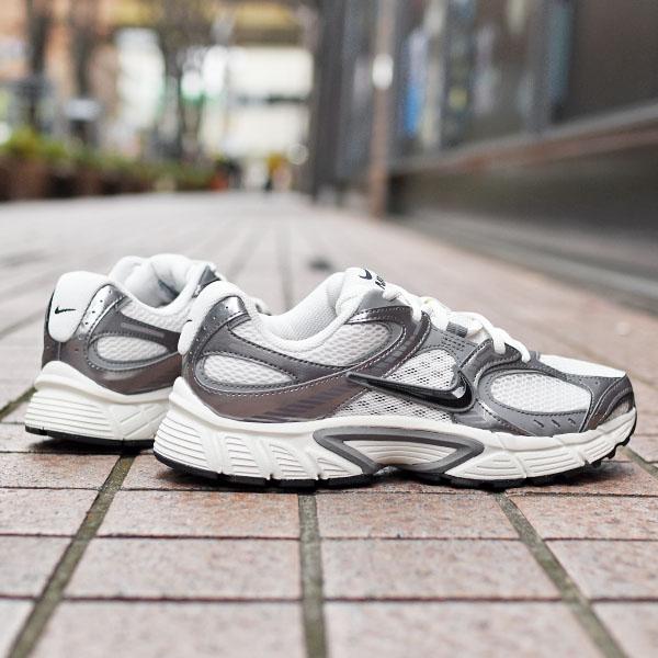 NIKE（ナイキ） 送料無料 スニーカー メンズ NIKE V5 RNR シューズ 靴