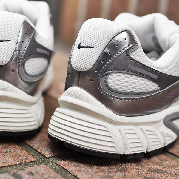 NIKE（ナイキ） 2026春夏新作 送料無料 スニーカー メンズ NIKE V5 RNR