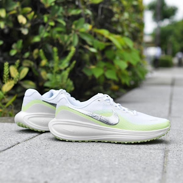 22%off ナイキ スニーカー ランニングシューズ レディース メンズ NIKE レボリューション 8 ランニング 靴 シューズ 部活 通学 hj8485 | NIKE | 14