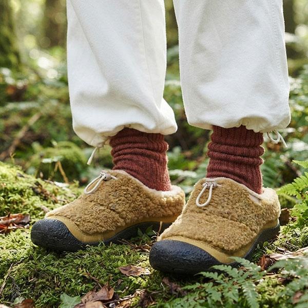 KEEN（キーン） 2026秋冬新色 スリッポン もこもこ レディース HOWSER
