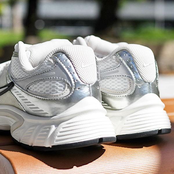 NIKE（ナイキ） 送料無料 スニーカー レディース メンズ NIKE V5 RNR