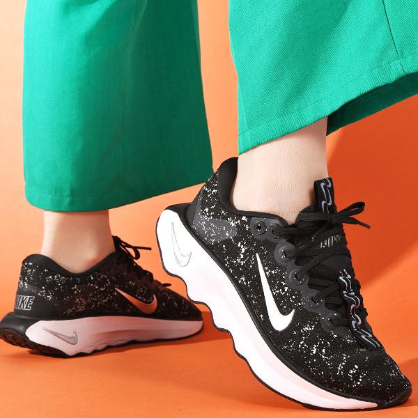 NIKE（ナイキ） 送料無料 スニーカー レディース モティバ SE シューズ