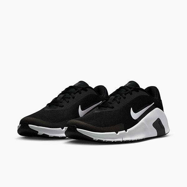 NIKE（ナイキ） かかとが踏める！ナイキ スニーカー レディース