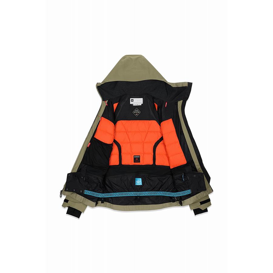 686（シックスエイトシックス） ラスト1点 Mサイズ スノーボードウェア