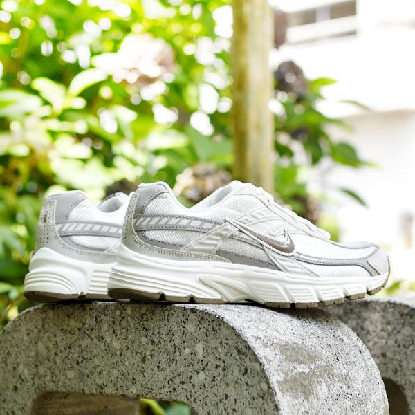 新品　NIKE ナイキ　スニーカー　イニシエーター　23.5㎝ NIKE スニーカー NIKE/ナイキ イニシエーター(23〜25cm