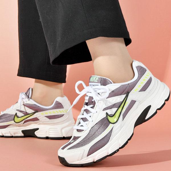 NIKE（ナイキ） 29%off 送料無料 スニーカー レディース メンズ イニシ