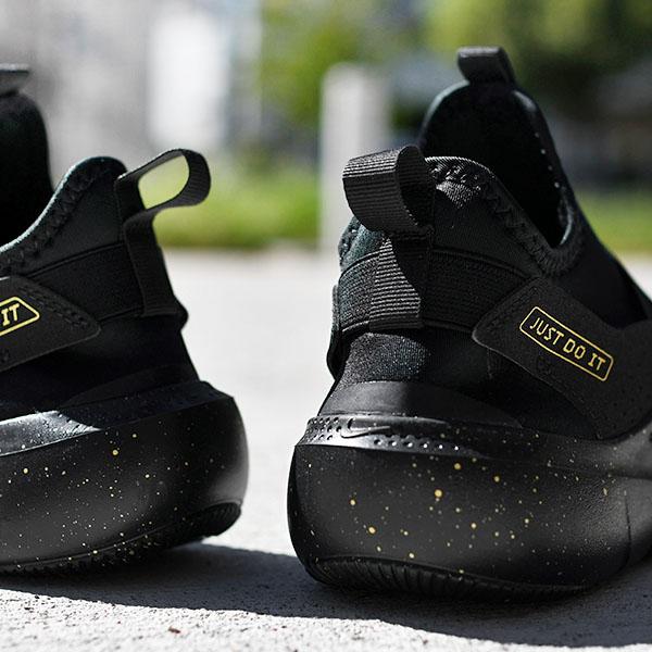 Nike ブラック スリッポン スニーカー NIKE（ナイキ） スリッポン スニーカー レディース フレックス