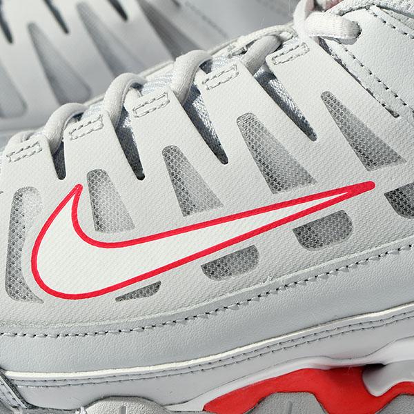 NIKE（ナイキ） ソールで魅せる スニーカー レディース リアックス 8