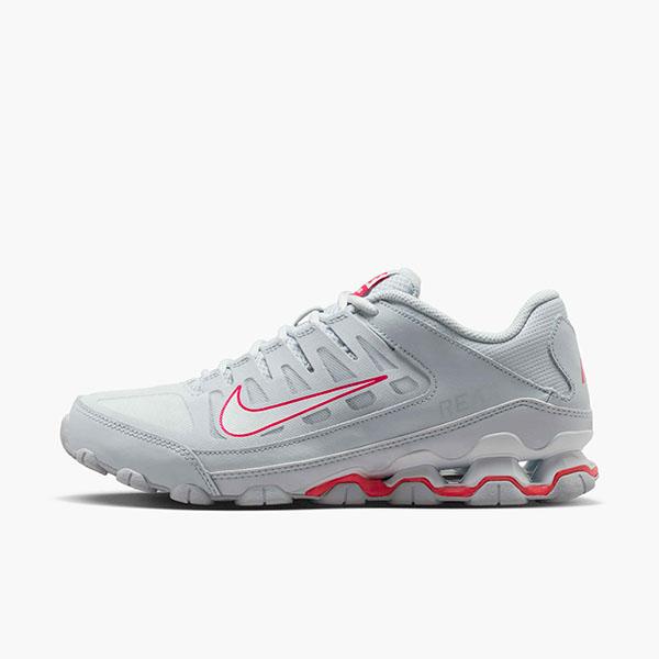 NIKE（ナイキ） ソールで魅せる スニーカー レディース リアックス 8