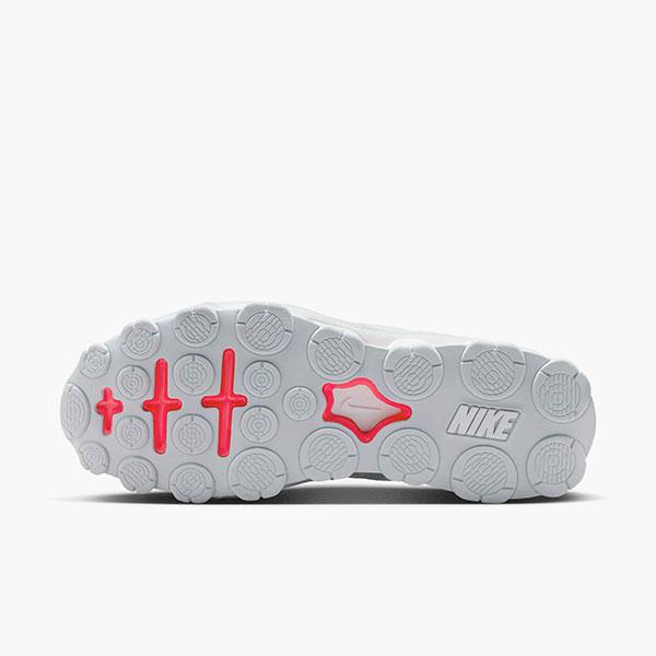 NIKE（ナイキ） ソールで魅せる スニーカー レディース リアックス 8