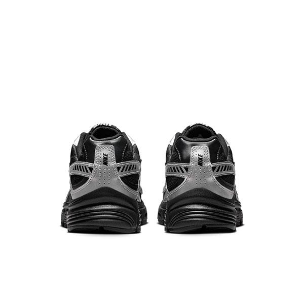 NIKE（ナイキ） スニーカー レディース メンズ イニシエーター