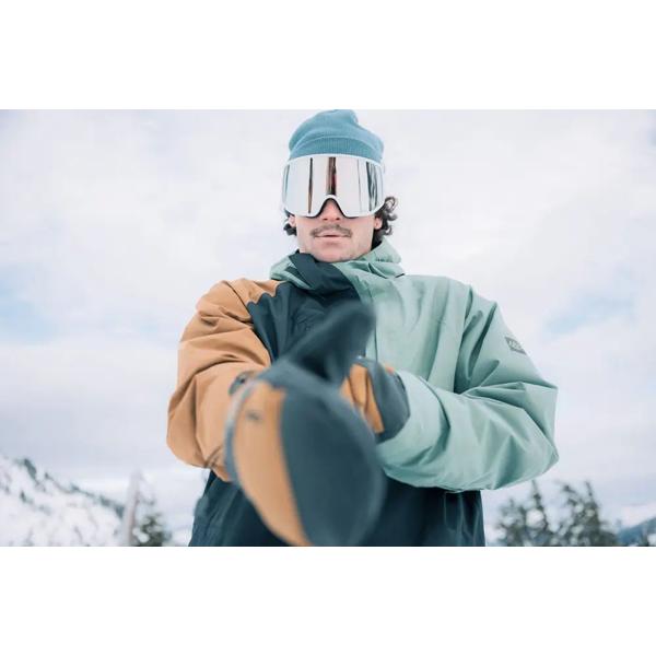 686（シックスエイトシックス） 45%off スノーボードウェア 686 SIX