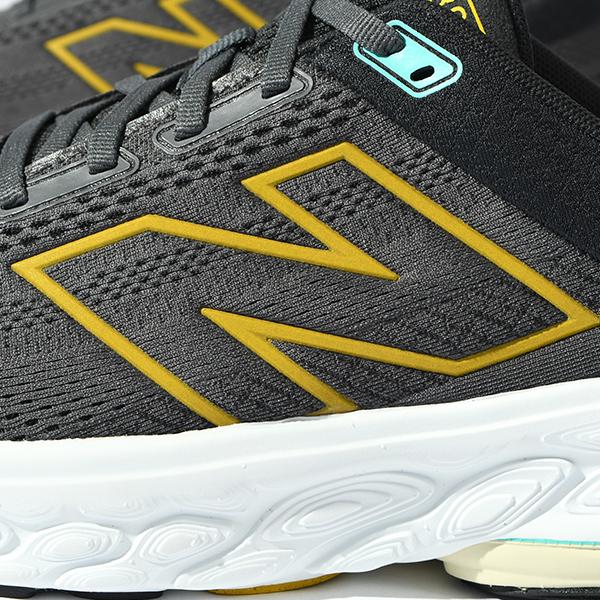 New Balance（ニューバランス） 幅広 厚底 ランニングシューズ メンズ