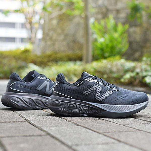 【美品】 バランスコアターフ ブラック 24.0センチ New Balance（ニューバランス） ゴアテックス スニーカー ランニング