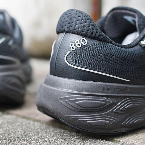 New Balance（ニューバランス） ゴアテックス スニーカー ランニング