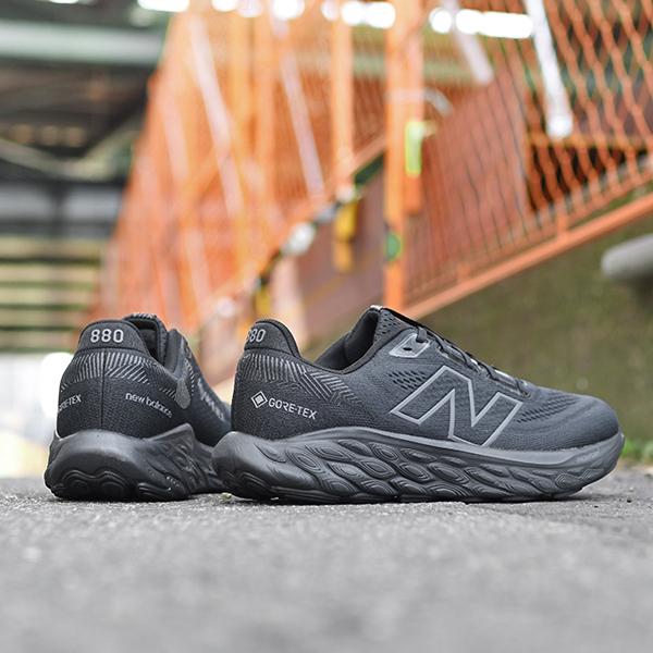 New Balance（ニューバランス） ゴアテックス スニーカー ランニング