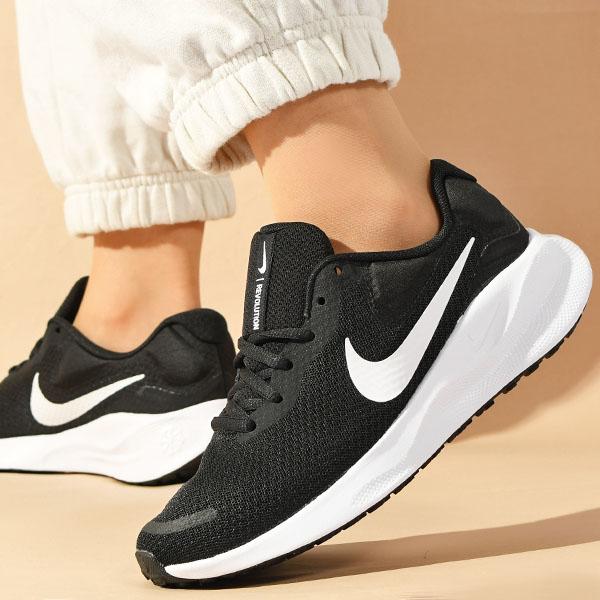 新品未使用タグ付き　NIKE ナイキ　ランニングシューズ　レディース　スニーカー NIKE（ナイキ） 【動画あり】期間限定 30%off スニーカー ランニング