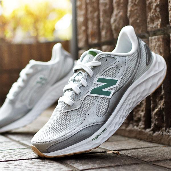 New Balance ニューバランス スニーカー ランニングシューズ