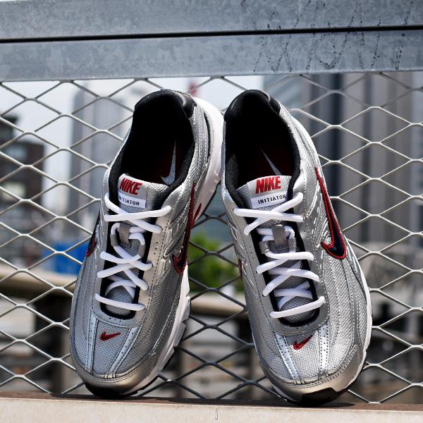 NIKE（ナイキ） 25%off 送料無料 スニーカー メンズ イニシエーター