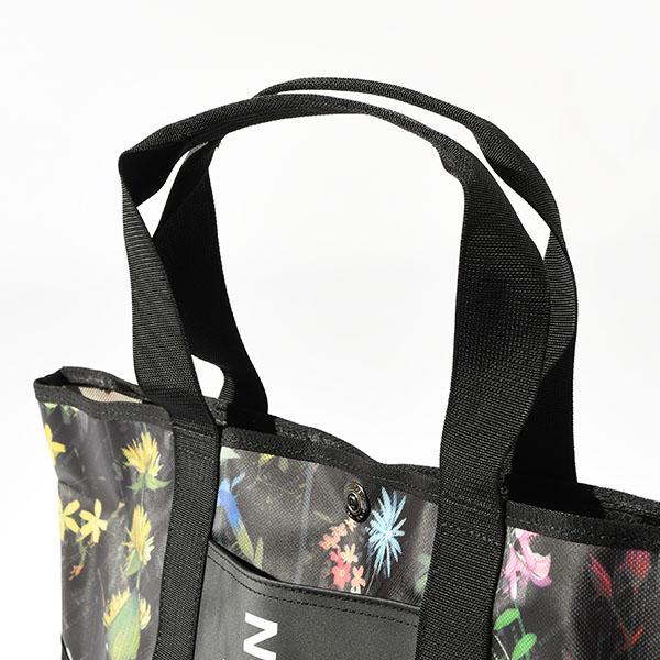 THE NORTH FACE（ザ ノースフェイス） 水にも強い ノースフェイス 花柄