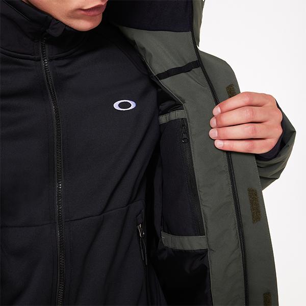 OKLEY スノーボードウェア　上下セット OAKLEY 35％off スノーボードウェア メンズ セットアップ