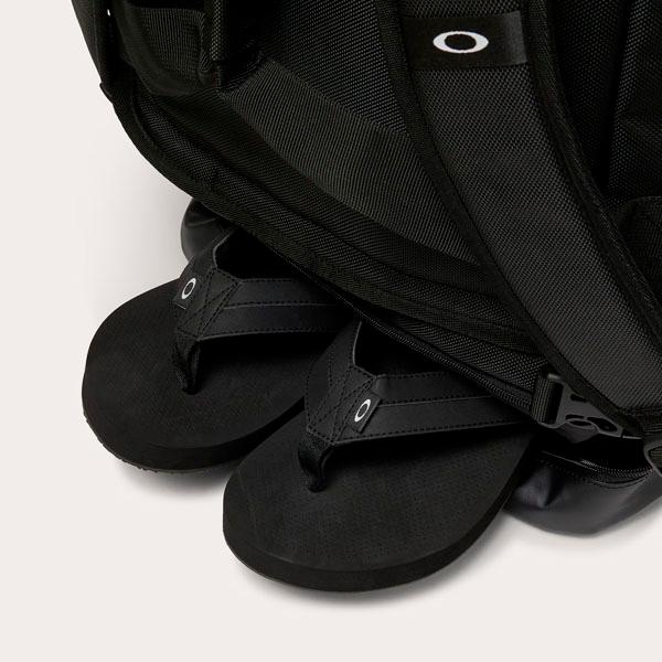 OAKLEY　オークリー　テック　Y2K　2way ボストンバッグ　ブラック OAKLEY（オークリー） 2way ボストンバッグ OAKLEY 45L バックパック