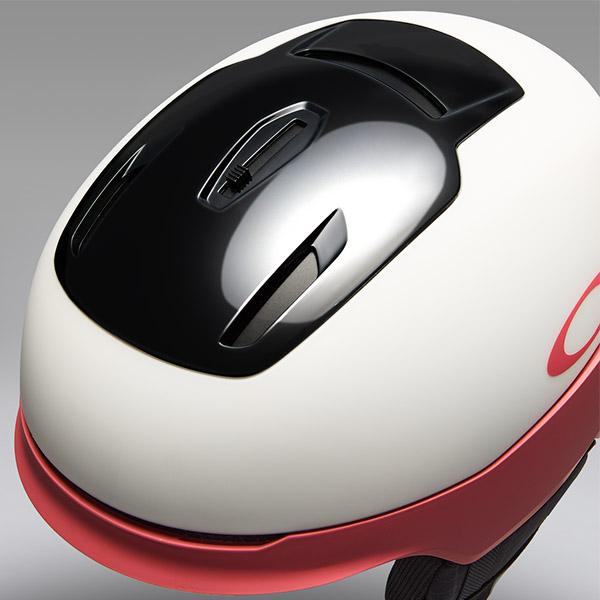 極美品　OAKLY スノーボード　ヘルメット OAKLEY（オークリー） 2026-2027冬新作 ヘルメット スノーボード