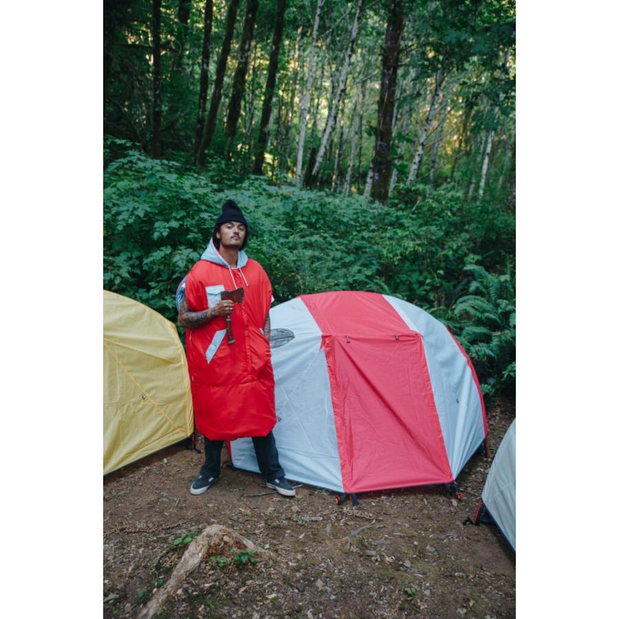 POLeR（ポーラー） 30%off 寝袋 シュラフ 着られる寝袋 NAPSACKS 寝袋