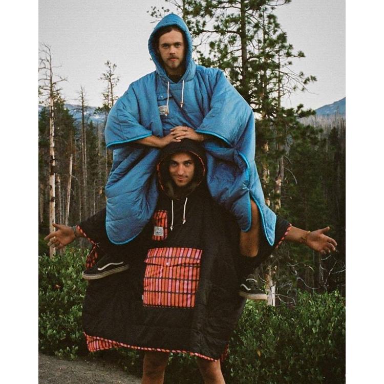 POLER ポーラー　着られるポンチョ　リバーシブル　シュラフ　新品未使用 POLeR 30%off ポンチョ ポーラー PONCHO シュラフ リバーシブル