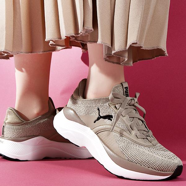 DenFactory レディース23.5センチ PUMA プーマ レディース 厚底 スニーカー 履き心地抜群 ふわふわ