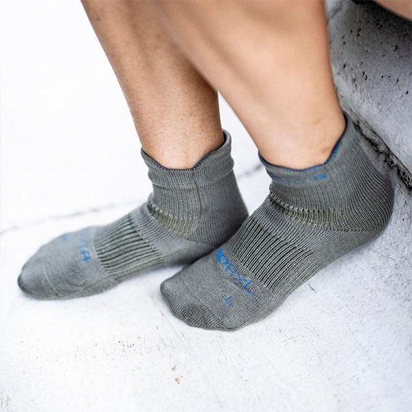 素足感覚と耐久性 R×L ランニングソックス メンズ レディース EVO-RM