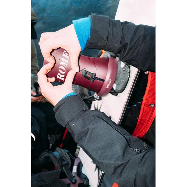 ROME BRASS スノーボード ビンディング 新品未使用 S ローム ブラス ROME SDS ラスト1点 バインディング ローム BRASS スノーボード スノボ