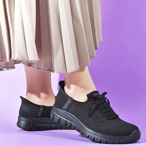 SKECHERS（スケッチャーズ） 30%off 手を使わずにスッと履ける